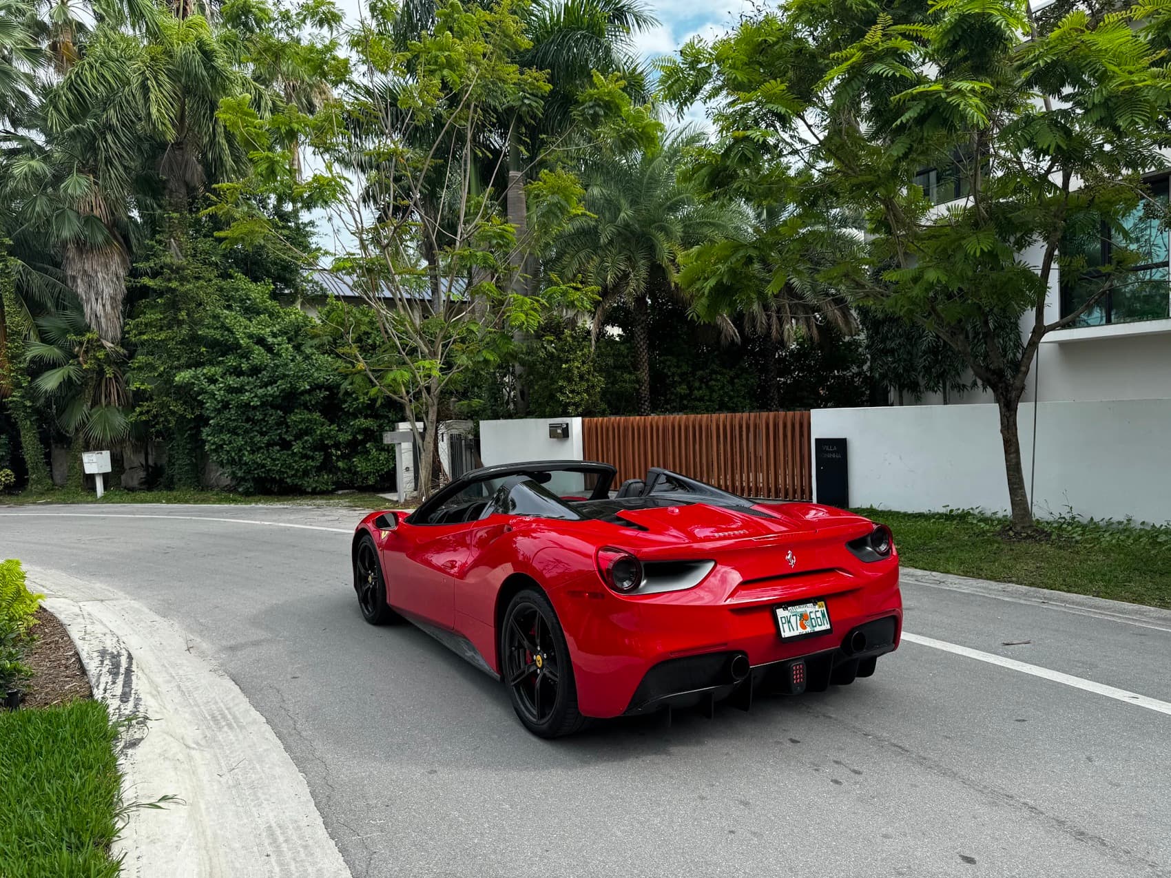 Donde estés en Miami. Hotel, casa, aeropuerto.